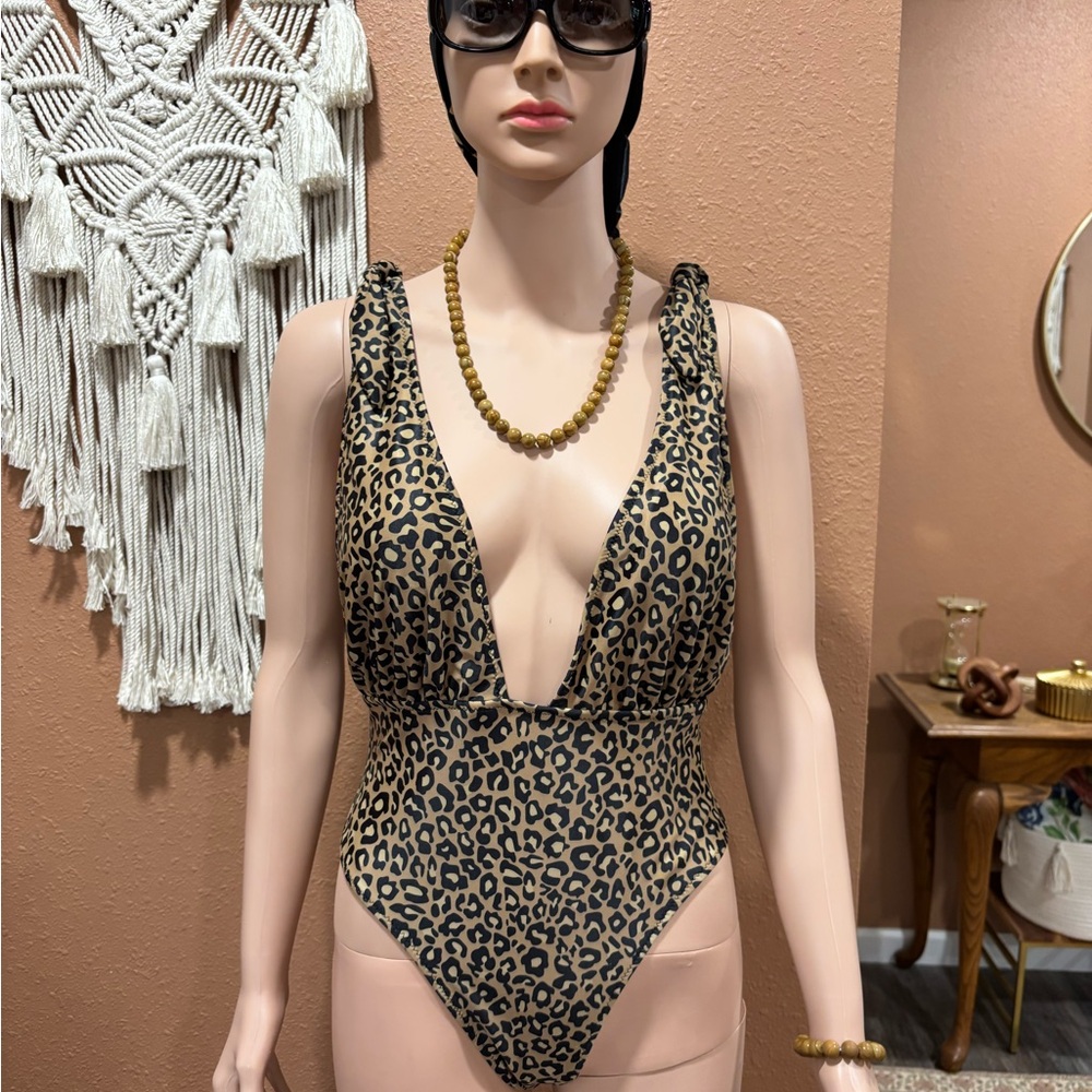 Leopard Print Plunge One-Piece Swimsuit - Picture 2 of 16